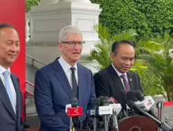 Setelah Bertemu Jokowi, CEO Apple Tim Cook Akan Bangun Pabrik Apple di Indonesia