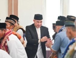 Bupati Pesawaran Dendi Ramadhona Melaksanakan Sholat Ied diMasjid Al Huda Desa Pejambon, Kecamatan Negeri Katon