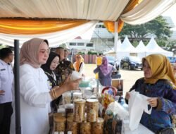 Disperindag Lampung Gelar Bazar UMKM dan Pasar Murah di Lapangan Korpri Dalam Rangka Hari Konsumen Nasional 2024 dan HUT Lampung ke 60