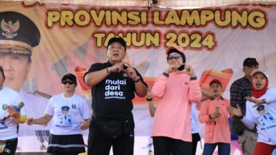 Gebyar Posyandu 2024, Gubernur Arinal dan Ibu Riana Senam Bersama Ribuan Masyarakat Pringsewu