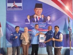 Sekretaris BPOKK DPD Partai Demokrat Lampung Benny Mubarok, Resmi Mendaftar Bakal Calon Wakil Bupati Pesawaran.
