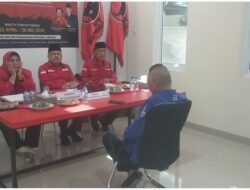 Bakal Calon Wakil Gubernur Edy Irawan Arief Menjalani Fit And Propertest di Kantor PDIP Lampung