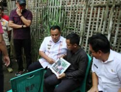 Sandika Kaget Bupati Nanang Ermanto Tiba-Tiba Datang Berikan Bantuan Bedah Rumah