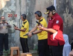 Peringati Hari Bhayangkara ke 78, Polres Lamsel Gelar Lomba Menembak