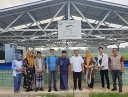 Serahkan Bantuan Bioflok di Pesantren Darul Huda Kota Gajah, Hanan A Rozak; Semoga Bermanfaat untuk Melatih Kewirausahaan dan Ekonomi Santri