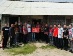 Dapat Bantuan Bedah Rumah dari Bupati Nanang Ermanto, Warga Palembapang Jailani Ucapkan Syukur dan Terimakasih