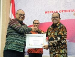Pj. Gubernur Samsudin Hadiri Pengukuhan Otto Fitriandy sebagai Kepala OJK Lampung