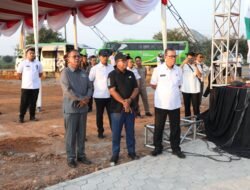 Tinjau Sesi Latihan Paskibraka di Kota Baru, Pj Gubernur Samsudin Sebut Akan Tercatat Sejarah Pengibar Bendera Pertama di Lokasi Perkantoran Pemprov Lampung Kota Baru