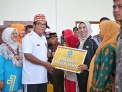 Pj. Gubernur Samsudin dan Ibu Maidawati Tinjau Penanggulangan Stunting dan Posyandu di Lamban Pancasila, Liwa, Lampung Barat