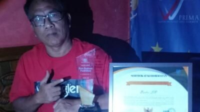 Dapat Penghargaan Duta Bantuan Pendidikan dari Perusahaan Yaga Yingde Group, Begini Harapan Badri SR ke Depan