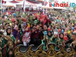 Sebanyak 1.500 Penari Ramaikan Tari Tupping Massal Dalam Rangka Gelaran Lampung Selatan Expo 2024.