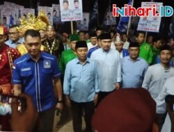 Pilih Malam Hari Diiringi Sholawat, Suprapto-Fuad Daftar Ke KPU Mesuji