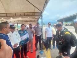 Pj. Gubernur Samsudin Bakar Semangat Atlet Terjung Payung PON XXI Lampung Saat Meninjau Persiapan Para Atlet Tersebut di Bandara Sultan Iskandar Muda Blang Bintang Aceh Besar