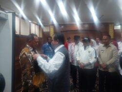 Pj. Gubernur Samsudin Sambut Kedatangan Mendagri M. Tito Karnavian di VIP Bandara Internasional Sultan Iskandar Muda, Mendagri Dijadwalkan Menghadiri Pembukaan PON XXI Aceh-Sumut