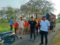 Kerjasama Dengan DLH, Persha Gotong Royong Bersihkan Sampah di Sekitar Perumahan Hartono 8