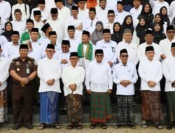 Apel Peringatan Hari Santri 2024, Pj. Gubernur Samsudin Ajak Para Santri Bangun Masa Depan Indonesia Melalui Penguasaan Iptek