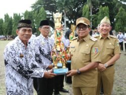 Peringatan HUT PGRI ke-79 dan Hari Guru Nasional Tahun 2024, Pj. Gubernur Samsudin Sampaikan Terima Kasih kepada Para Guru Sebagai Ujung Tombak Peningkatan SDM dan Mencerdaskan Kehidupan Bangsa