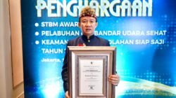 Pj Bupati Pringsewu Terima Penghargaan STBM Award 2024