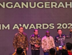 Dinilai Berhasil dalam Pengembangan Daerah dan Menjalin Hubungan Baik dengan Media Massa, Pj. Gubernur Samsudin Raih Penghargaan JMSI Award 2024