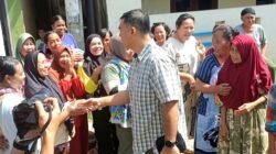 Anggota Komisi VII DPR RI Rycko Menoza SZP Bantu Korban Banjir Bandar Lampung