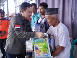 Tinjau Lokasi Terdampak Banjir di Ambarawa, Pj Bupati Pringsewu Serahkan Bantuan