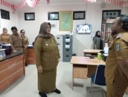 Perdana Ngantor Pasca Dilantik, Ini yang Dilakukan Wakil Bupati Pringsewu Umi Laila