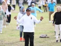 Usai Senam Bersama Pj. Gubernur Samsudin dan Istri Berpamitan