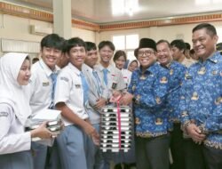 Pj. Gubernur Samsudin Tinjau Pelaksanaan Program Makan Bergizi Gratis di SMA Negeri 1 dan SMA Utama 3 Bandarlampung