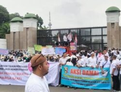 Massa Aliansi Honorer dari Lampung Gelar Demo di Depan Gedung DPR/MPR, Lalu Lintas Dilaporkan Macet