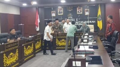 Puluhan Warga Sukorahayu Mengadu ke DPRD Lampung, Mereka Keluhkan Dampak Penambangan Pasir Ilegal di Wilayah Mereka