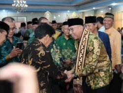 Hadiri Silaturahmi Syawal 1446 H PW Muhammadiyah Lampung, Gubernur Mirza Serahkan Simbolis Hibah Tanah di Kota Baru