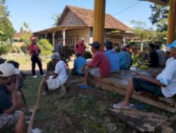 Anggota DPRD Lampung Andy Roby Gelar Gotong Royong Perbaikan Jalan di Gedong Tataan