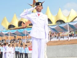 Dari Doa Ibu ke Puncak Menara Siger: Harapan Indonesia di Pundak Rizky